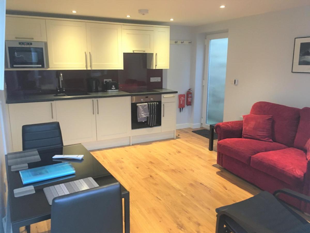 Beautiful Modern Apartment In Bath Exteriör bild